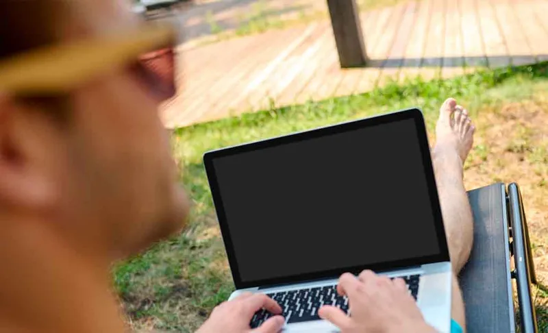 Tech hacks for WFH outdoors